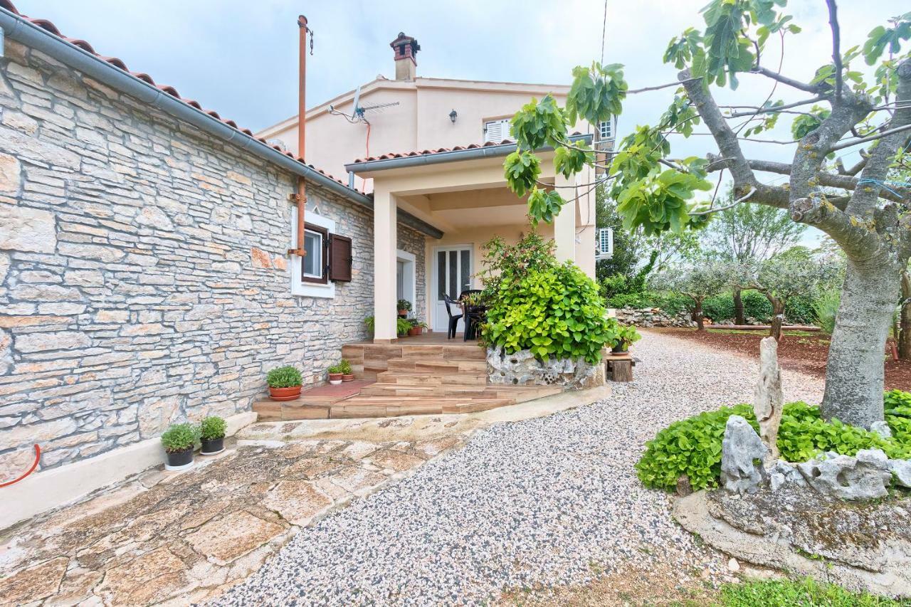 Haus Glavani Barban Exterior foto